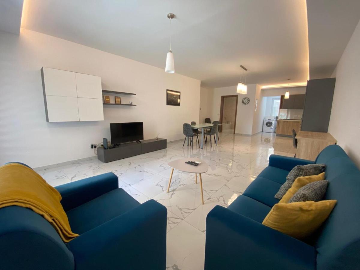 Sliema Centrally Located Apt Εξωτερικό φωτογραφία