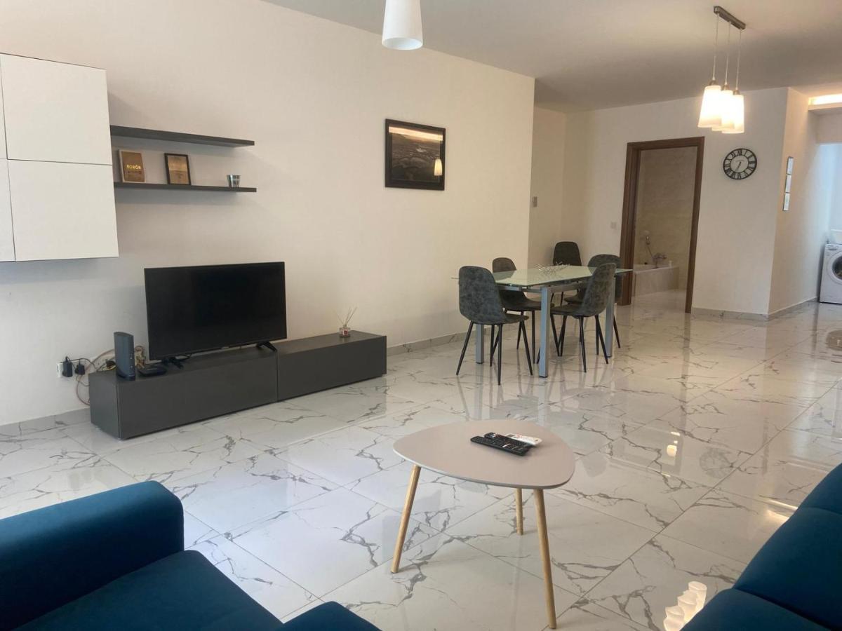 Sliema Centrally Located Apt Εξωτερικό φωτογραφία