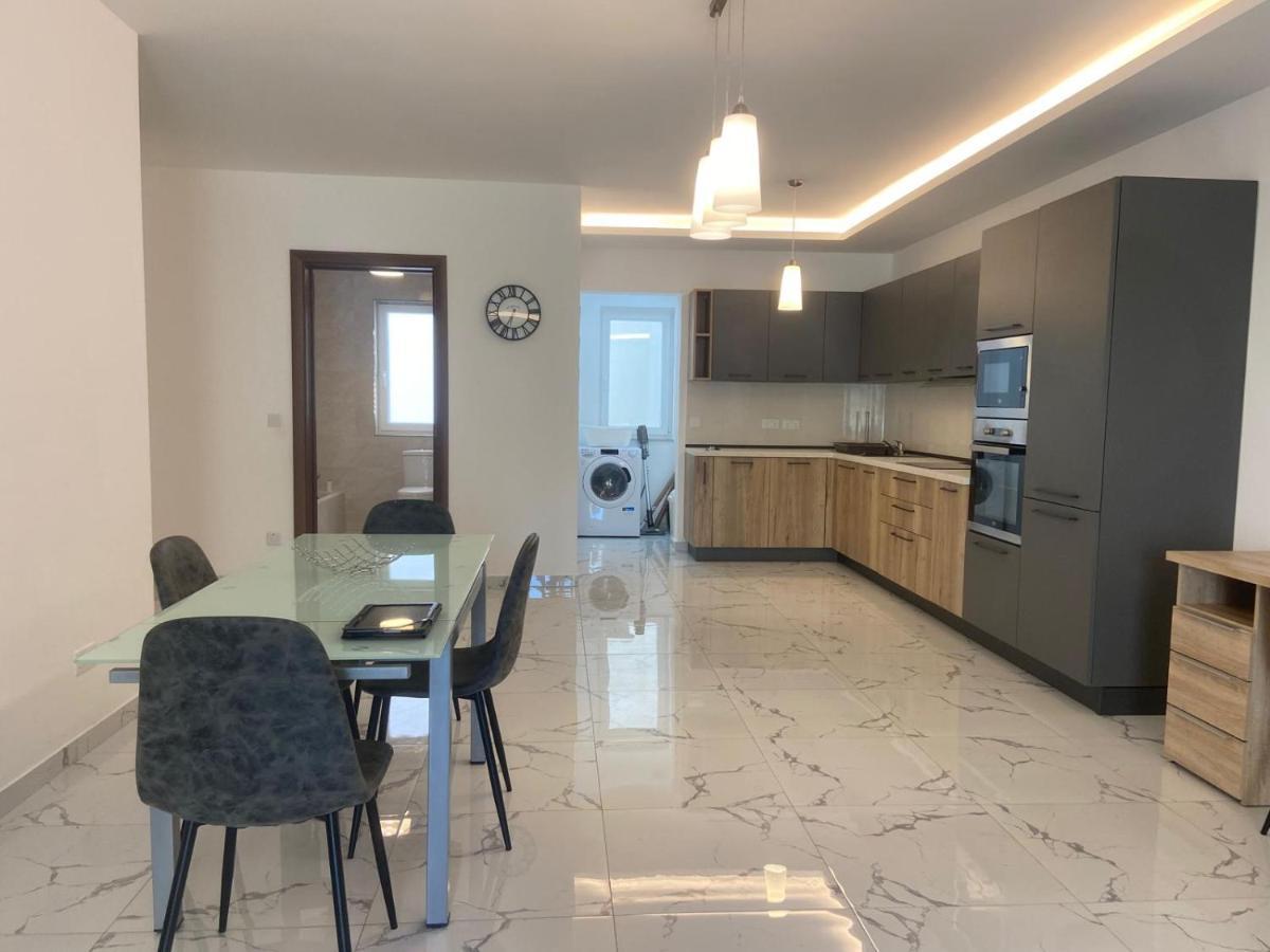 Sliema Centrally Located Apt Εξωτερικό φωτογραφία
